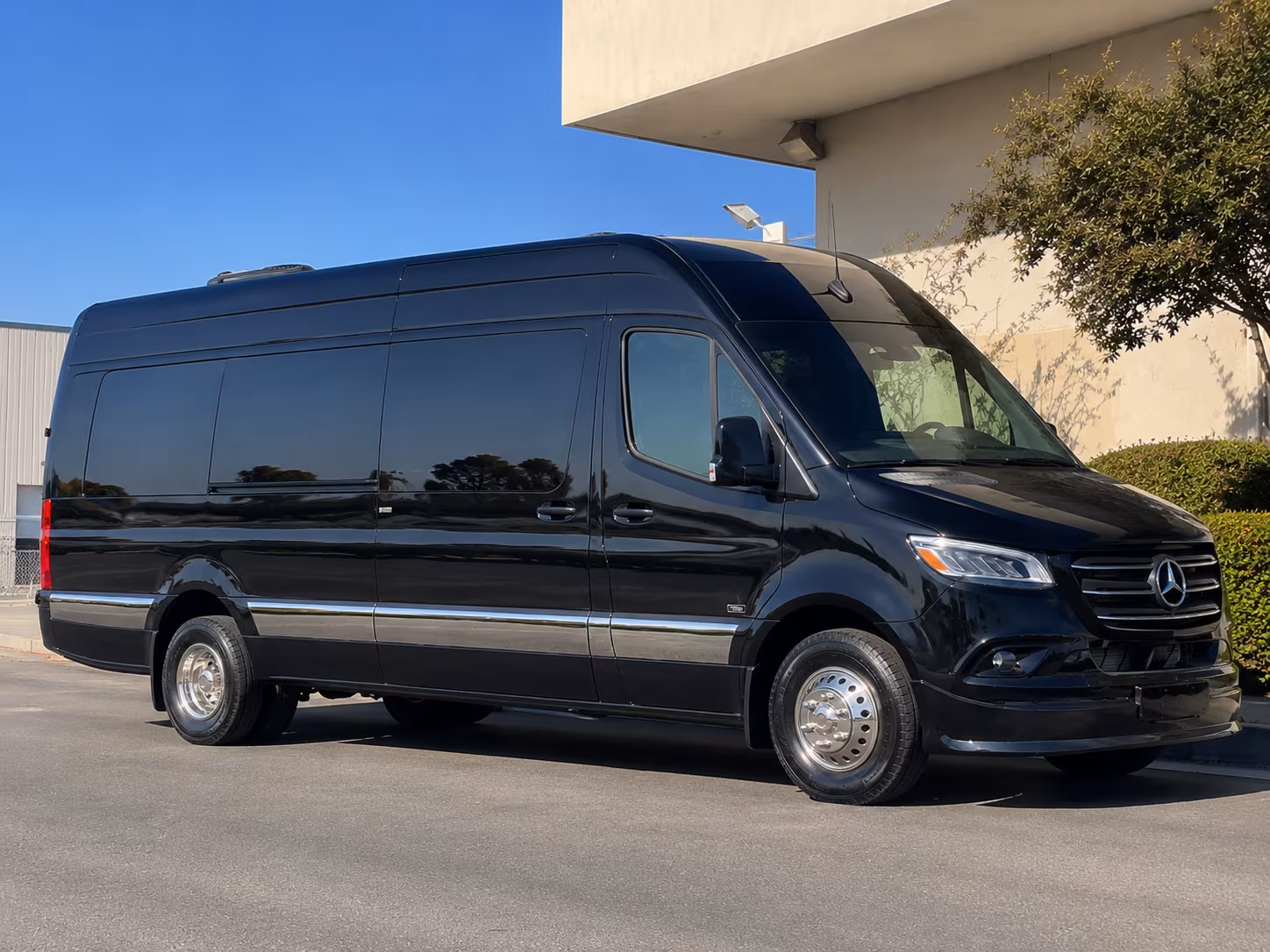 arrange transportation for your next convention or trade show 1