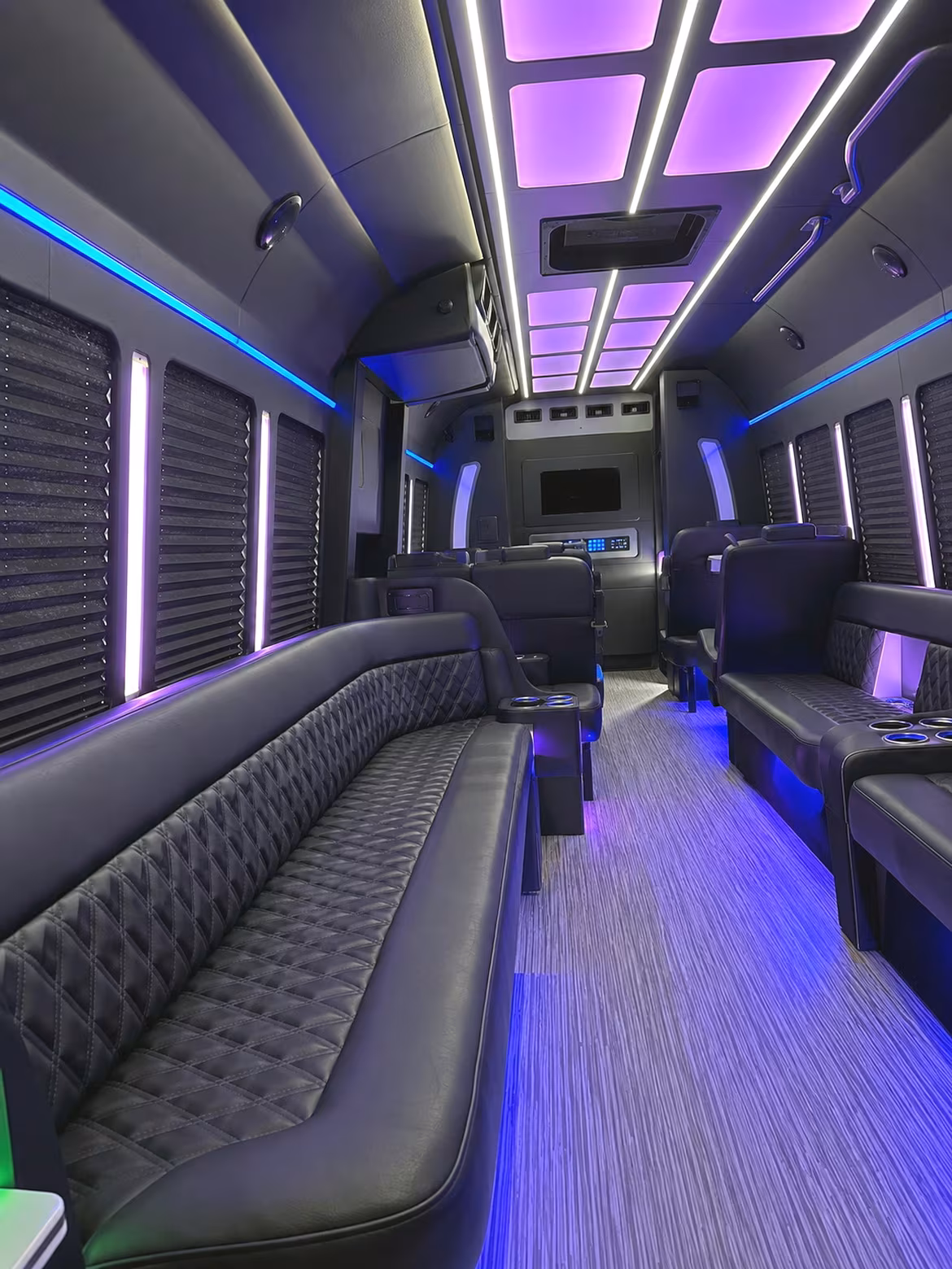 ski group airport transfers between den and centennial area lodging